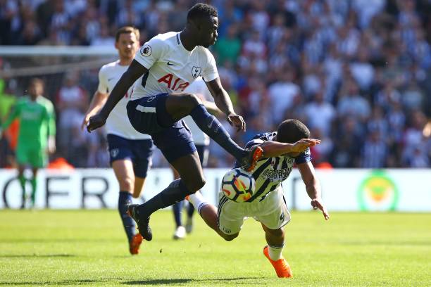 运动员在比 运动员在比